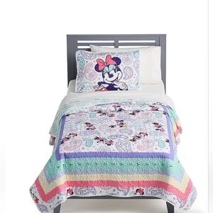 Disney Minnie Mouse 2 Piece Reversible Quilt Set Twin Nwt